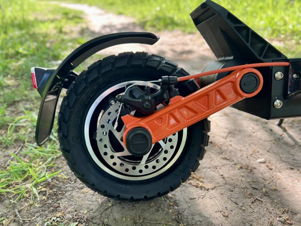 Joyor S5 ABE Test: Hinterrad mit Luftreifen und Federung