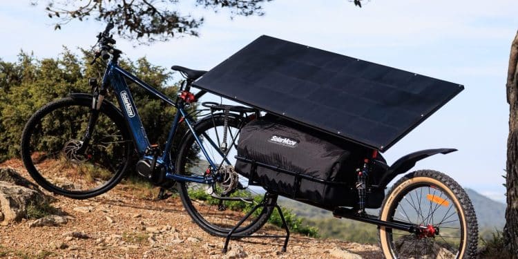 SolarMoov Explorer: E-Bike-Anhänger mit Solarpanel – eBikeNews.