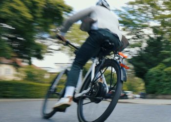 Schnell unterwegs mit dem Aximo DD60 – eBikeNews.