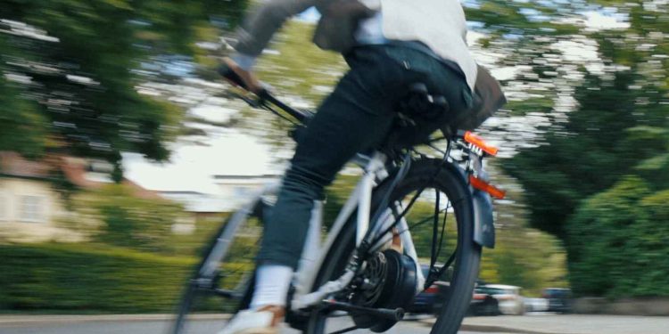 Schnell unterwegs mit dem Aximo DD60 – eBikeNews.