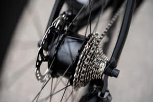 Robuster, leiser, smarter: Mahle stellt das X30-Antriebssystem für leichte E-Bikes vor