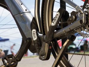 Abus enthüllt Hightech-Fahrradschloss: Kein Schlüssel nötig