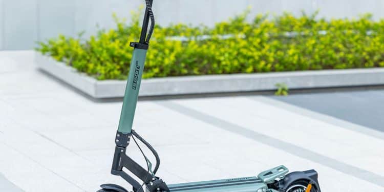 Ausom GX1: Brandneuer E-Scooter startet dank dickem Rabatt für nur 499 Euro - eBikeNews