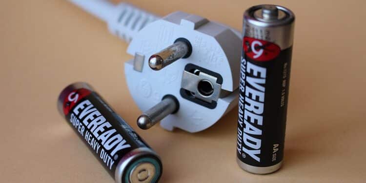 Zwei herkömmliche Batterien – eBikeNews.