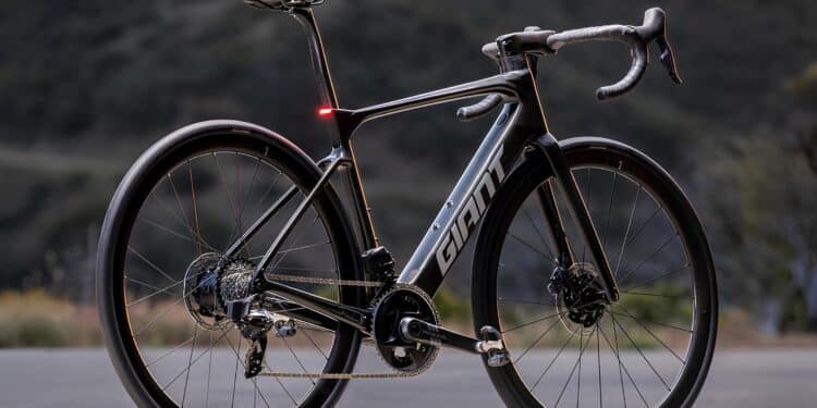 Die neue Giant-Serie Defy Advanced E+ Elite – eBikeNews.