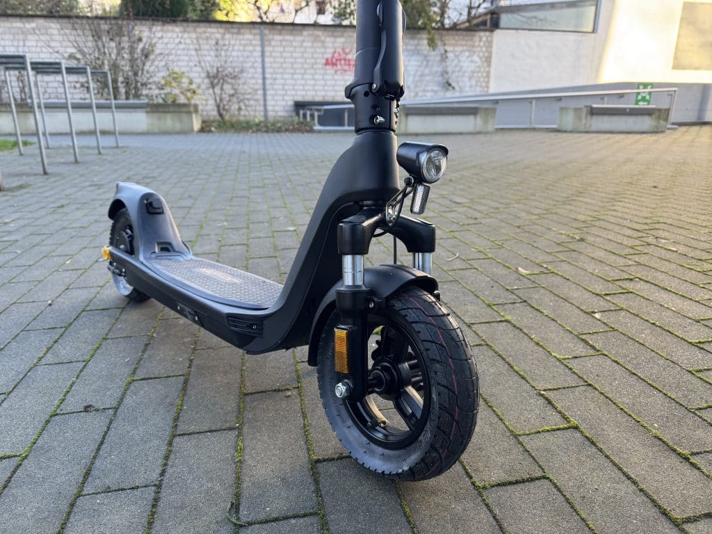 Die 10-Zoll-Luftreifen mit Frontfederung – eBikeNews.