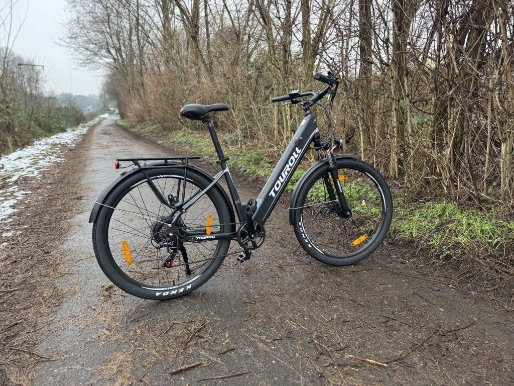 Touroll City-E-Bike mit tiefem Einstieg