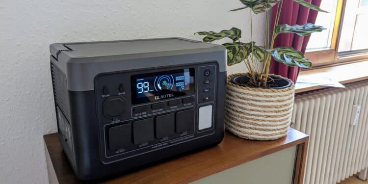 Die Powerstation Oukitel P1000 Plus