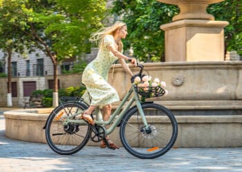 City-E-Bike unter 20 Kilogramm: Fiido präsentiert das C700 - eBikeNews