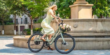 City-E-Bike unter 20 Kilogramm: Fiido präsentiert das C700 - eBikeNews