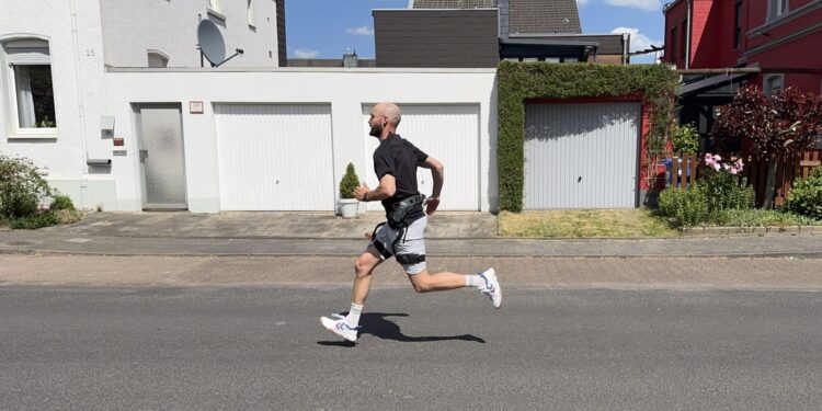 Dnsys X1 Exoskelett Sprint Test