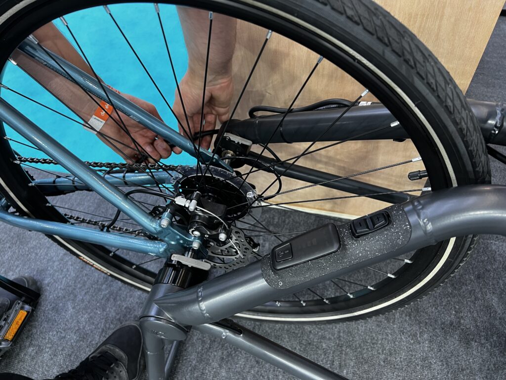 Convoy E-Lastenrad-Trailer an Bio-Bike Mit einfachem Einklicken