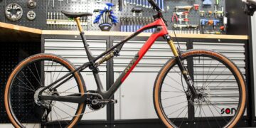 Leichtestes E-Fully mit Rotwild Rahmen