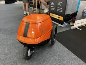 Nie mehr Schleppen: Dieser smarte Roboter trägt deinen Einkauf nach Hause