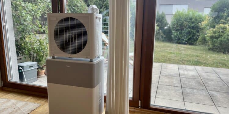 Midea PortaSplit: Das sagt der Hersteller zu Mondpreisen, Nachschub und dem drohenden EU-Verbot Midea PortaSplit übereinander gestapelt