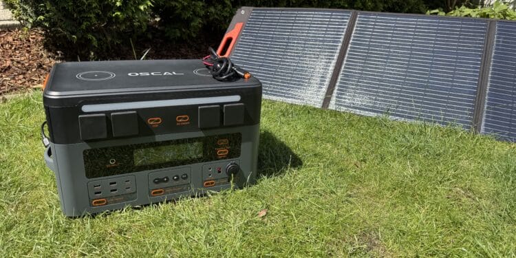 Oscal Powermax 2400 im Test mit Solarpanel