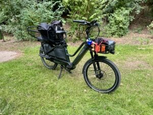 Überzeugt trotz Panne: E-Lastenrad Tenways Longtail Duo im Test