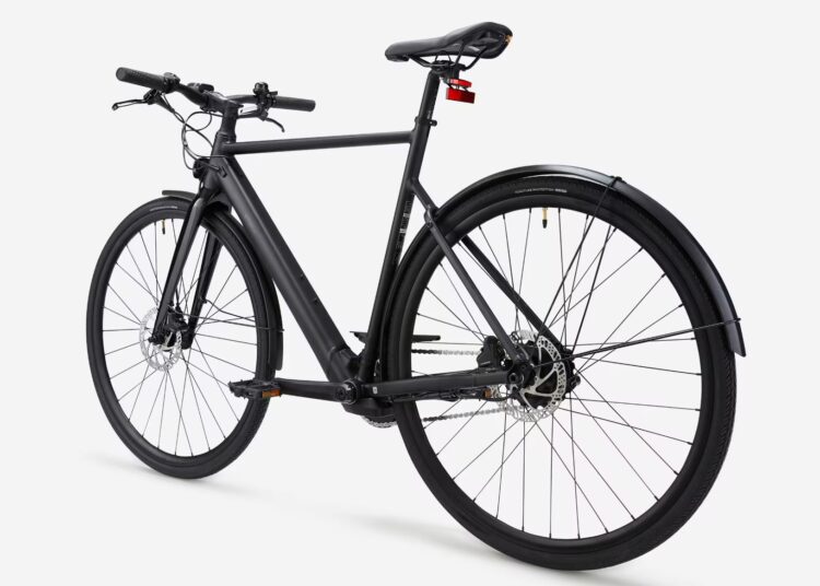 Knallerpreis: Schickes Decathlon E-Bike für unter 950 Euro
