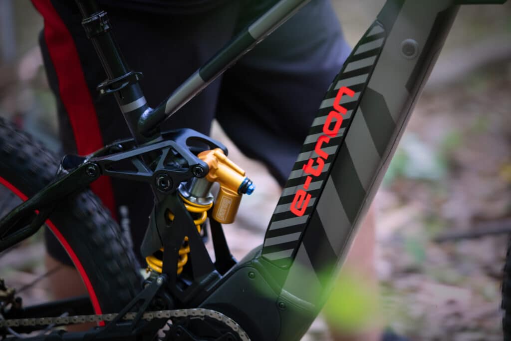 Audi E-MTB 2 mit Öhlins-Federung