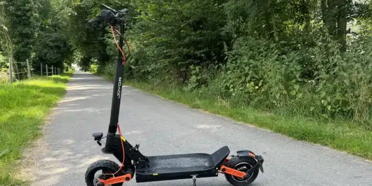 Hat im Test überzeugt: E-Scooter mit Straßenzulassung zum Schnäppchenpreis