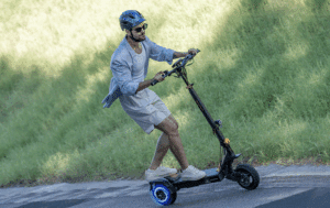 Neuer E-Scooter mit ABE startet mit sattem Rabatt