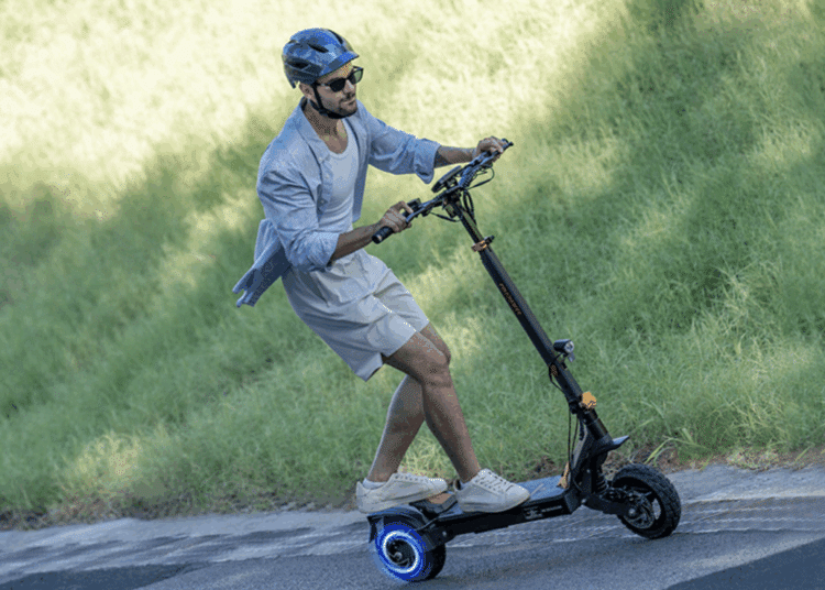 Neuer E-Scooter mit ABE startet mit sattem Rabatt