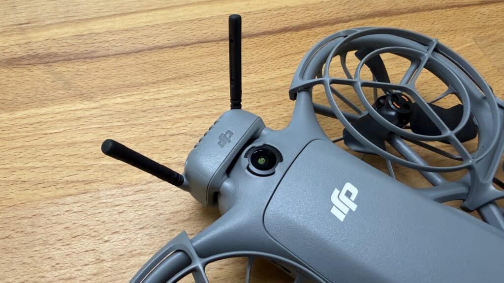 Neo 2 mit Antennenmodul für höhere Recihweite und 360 Grad Kamera gegen Kollisionen