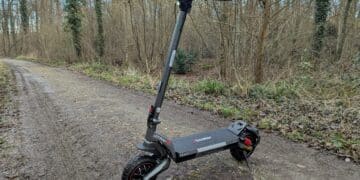 Der E-Scooter iScooter iX7 Pro im Praxistest