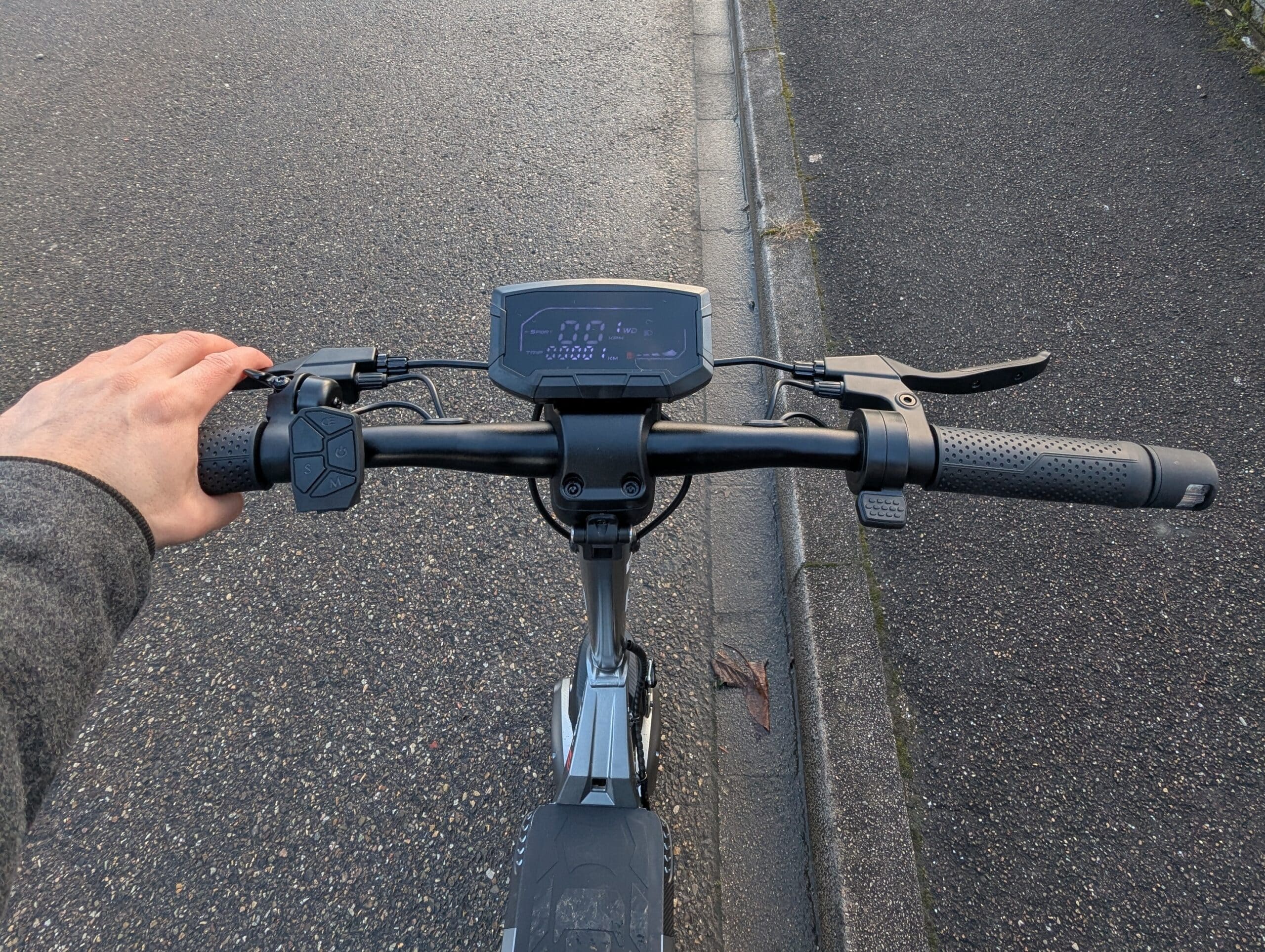 Unterwegs mit dem iScooter iX7 Pro