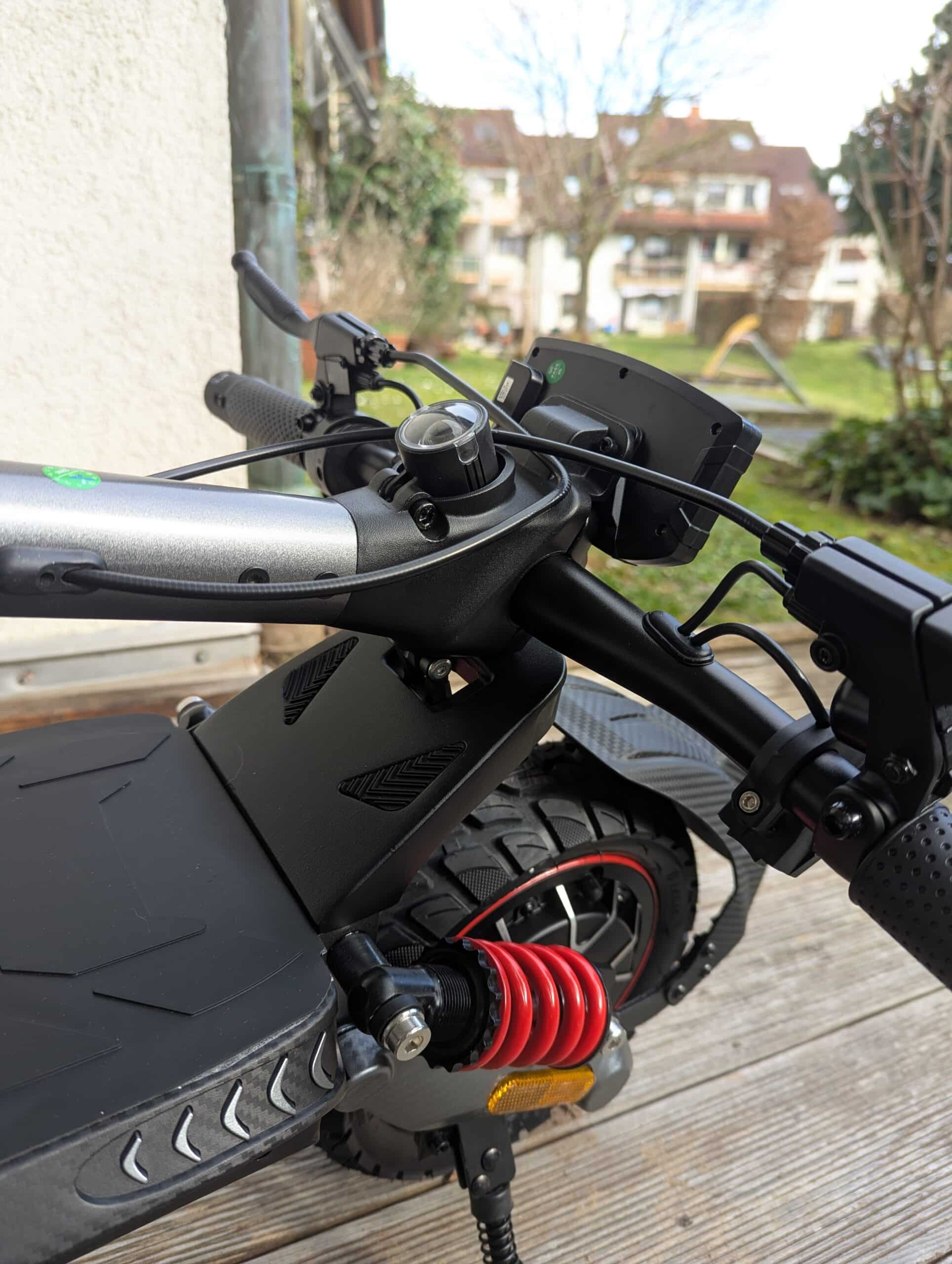 iScooter iX7 Pro eingerastet