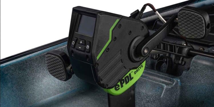 Wie ein E-Bike, nur auf dem Wasser: Lohnt sich das 5.200-Euro-Kajak? E-Motor-Kajak-Old-Town