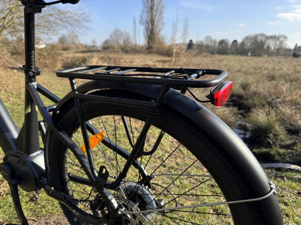 touroll-urbano-3-gepaecktraeger-mit-ruecklicht