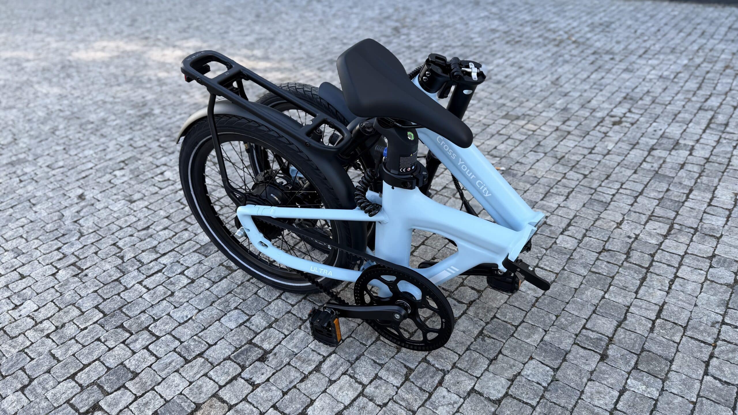 ADO Air 20 Ultra V2026 zusammengefaltet