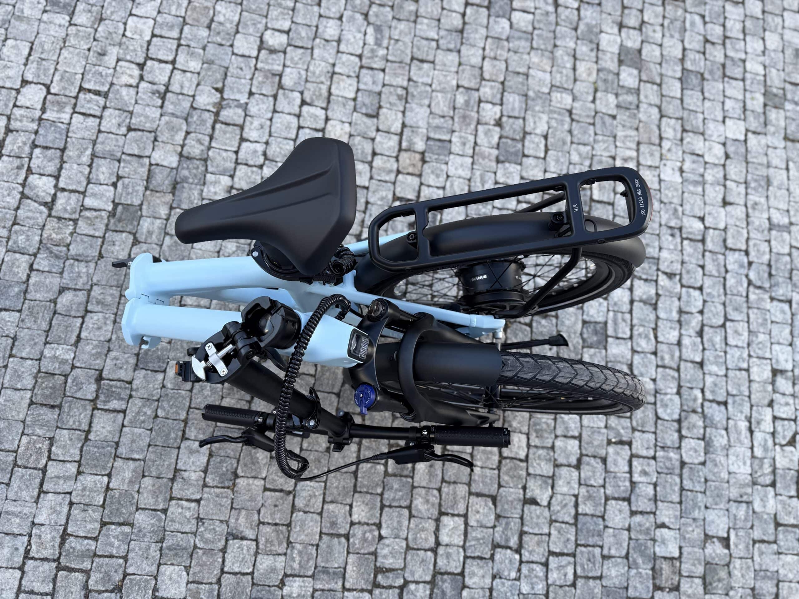 ADO Air 20 Ultra V2026 gefaltet mit Magnet-Kupplung