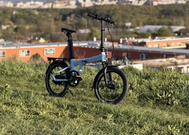 ADO Air 20 Ultra V2026 Seitenansicht in Sky Blue