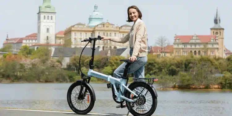 25 % mehr Power, gleicher Preis: ADO verbessert E-Faltrad ordentlich Stärkerer Motor, einfachere Handhabung: Ado verbessert tolles E-Faltbike Air 20 Ultra