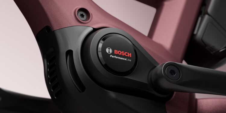 Tenways holt Bosch ins Boot: Wird der Preisbrecher jetzt teuer? Bosch Performance Line Mittelmotor in einem neuen Tenways E-Bike-Rahmen