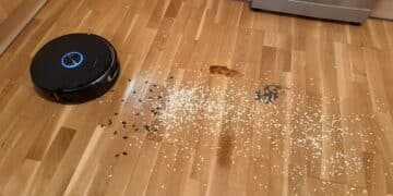 Narwal Flow 2 fährt um die Hoisin-Soße herum und inspiziert sie