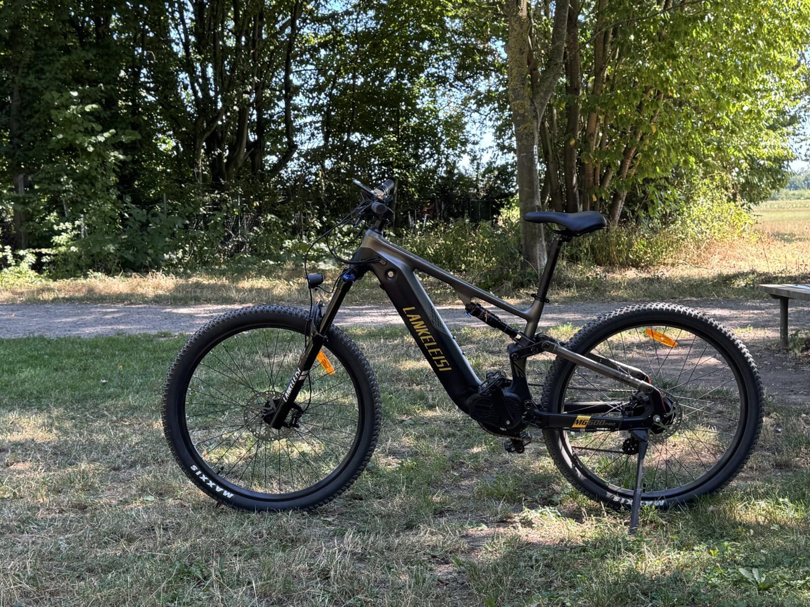 Lankeleisi MG600 Pro E-Fully im Praxistest im Wald