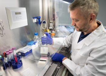 Aufnahme aus dem Testlabor: Dr. Jiří Dejmek bei der Durchführung der Studie | Foto: Michal Novotný