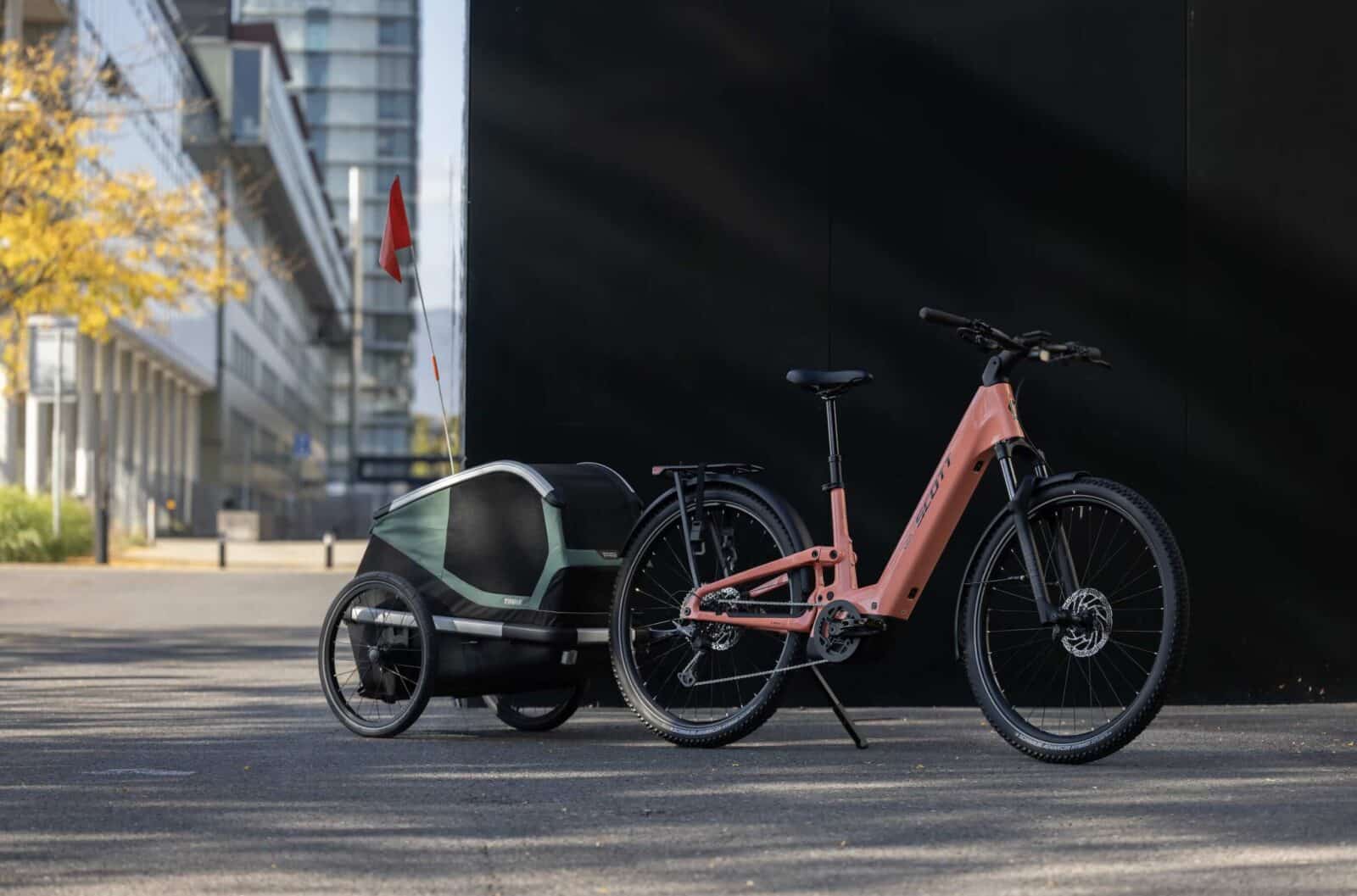 Scott E-Ville mit Anhänger